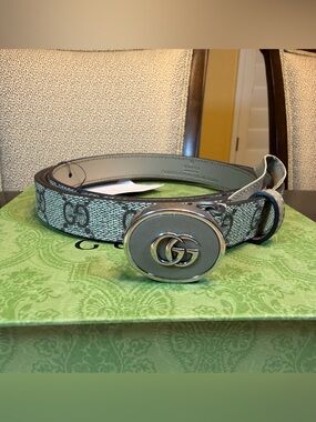 New Gucci GG Logo Leather Belt Size 48 / 120 cm Fits a Waist 44 - 48